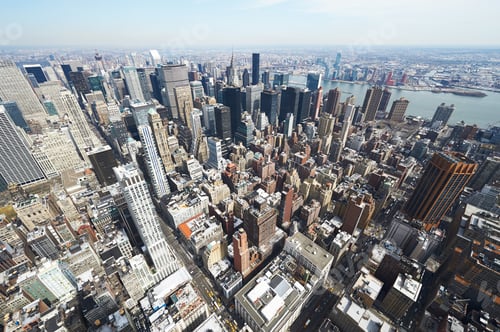 Preview: Cityscape view of Manhattan from Empire State Building