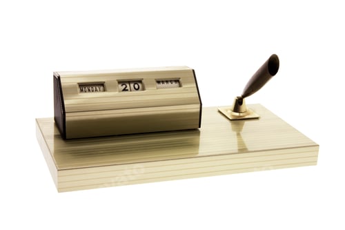 Preview: Desk Calendar and Pen Holder