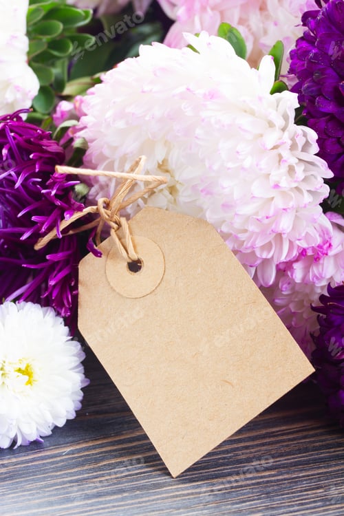 Preview: Floral Still Life with Blank Kraft Tag