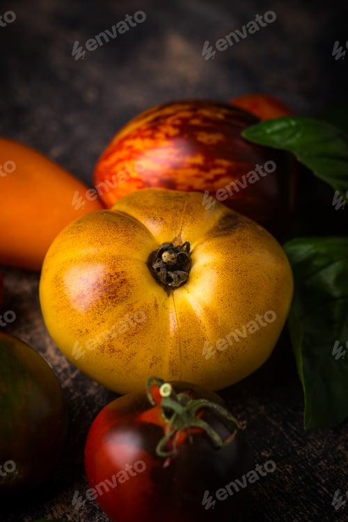 Preview: Assortment of different color tomatoes
