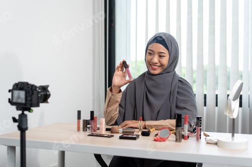 Preview: Woman muslim blogger is present make up tutorial beauty cosmetic review product and broadcast live