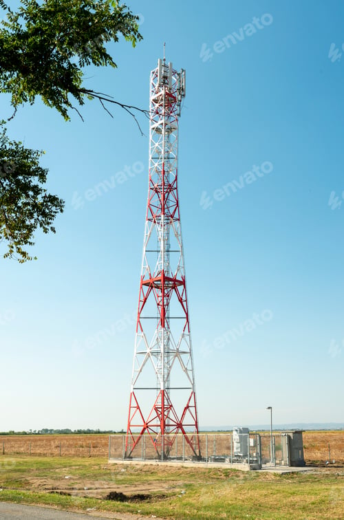Preview: 5G antenna for high speed internet distribution. 5G repeaters ou