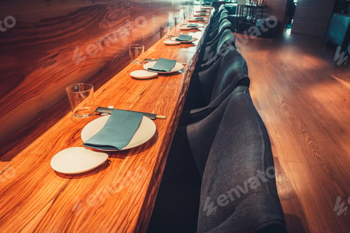 Preview: restaurant with table and tableware