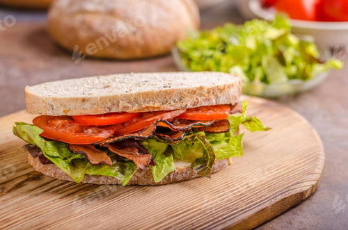 Preview: BLT sandwich with lettuce