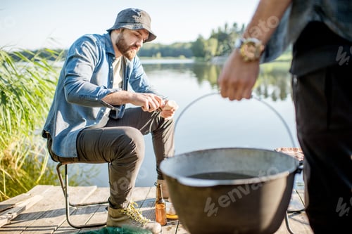 Preview: Fishermen on the picnic