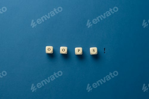 Preview: Oops signe spelled on dice