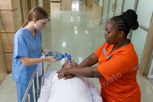 Preview: Medical emergency with patient receiving oxygen