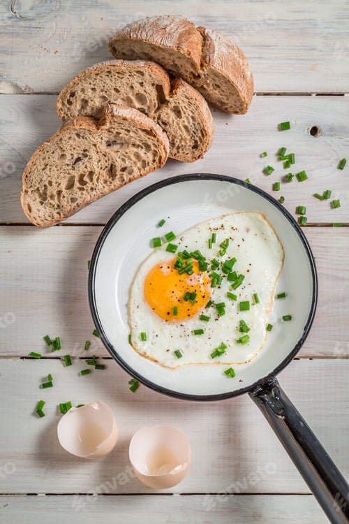 Preview: Fried egg with chives