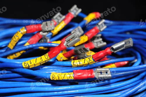 Preview: Bundle of cut thin wires with metal terminators