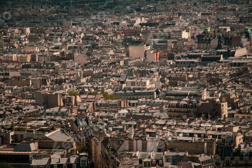 Preview: Paris leaving quarters from a birds eye perspective
