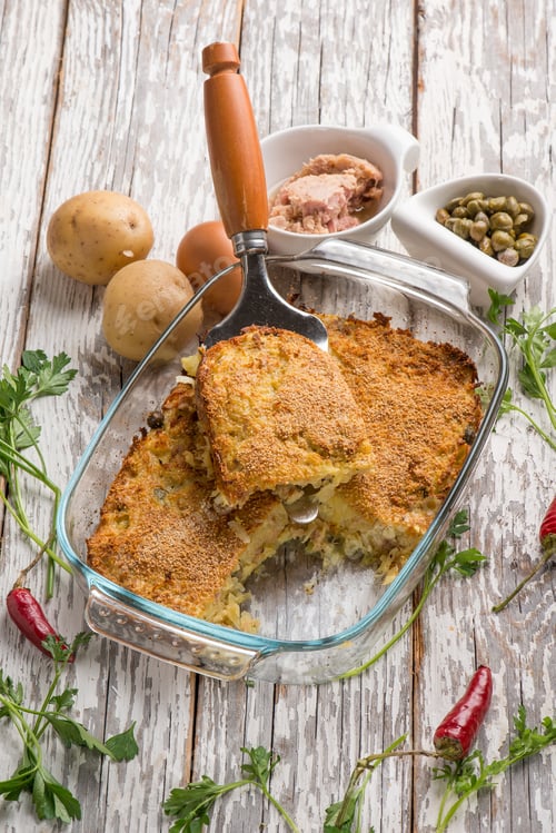 Preview: potato cake with tuna capers and hot chili pepper
