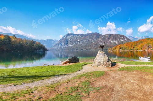 Preview: Fabulous view of Bohinj Lake at autumn time