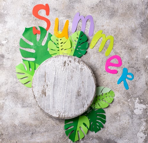 Preview: Summer background with monstera leaves