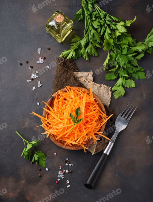 Preview: Fresh carrot salad on bowls