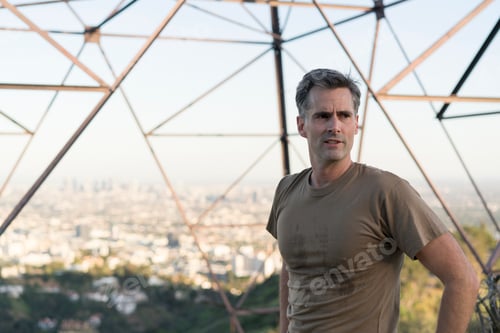 Preview: Portrait of sweating jogger looking away, Runyon Canyon, Los Angeles, California, USA