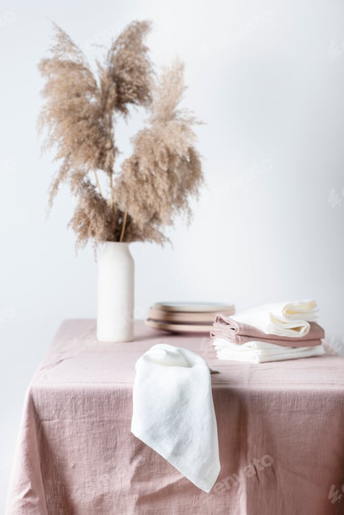 Preview: Pink Table