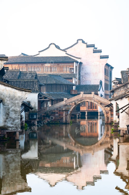 Preview: Houses on both sides of the river in Wuzhen, and the ancient stone Bridge in the famous water town.