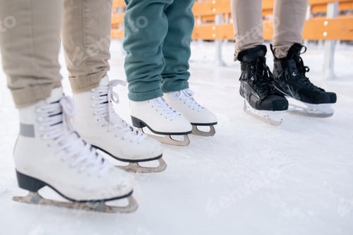 Preview: People on ice rink