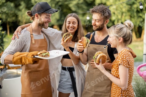 Preview: Friends enjoy burgers on a picnic