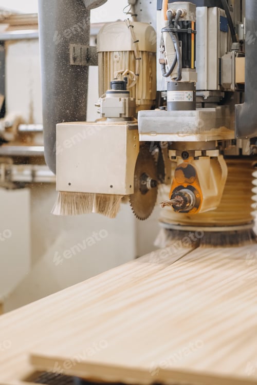 Preview: Vertical shot of a chipboard milling machine