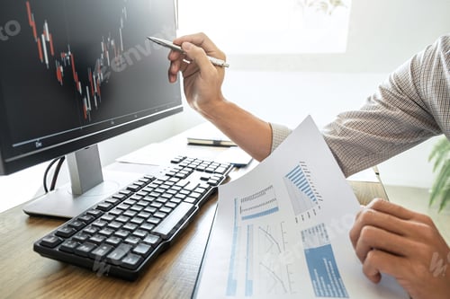 Preview: Businessman working with computer