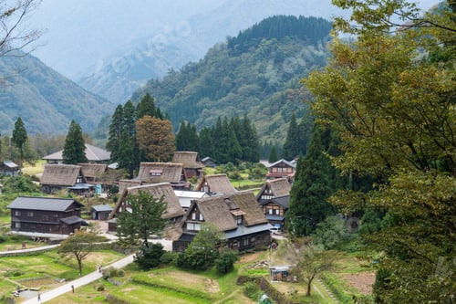 Preview: Shirakawago old village in Japan