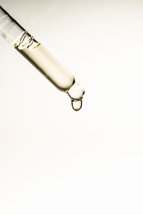 Preview: A drop of cosmetic oil falls from the pipette