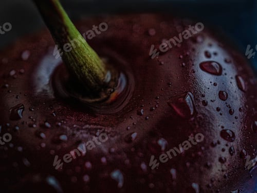 Preview: Burgundy cherry close-up, close-up, with water drops