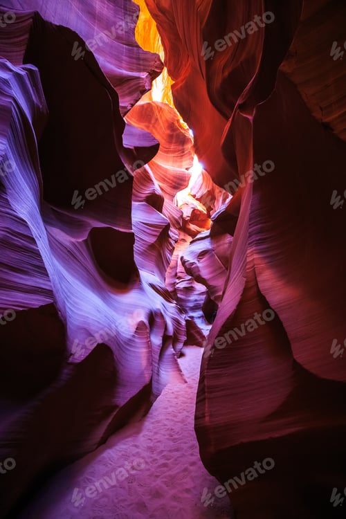 Preview: Lower Antelope Canyon, Navajo Nation, Arizona