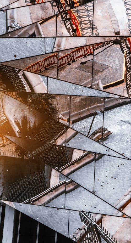 Preview: Reflecting facade, mirror triangles