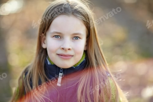 Preview: Portrait of cute little girl