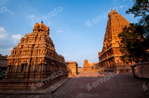 Preview: Brihadeeswarar Temple in Thanjavur, UNESCO World Heritage Site.