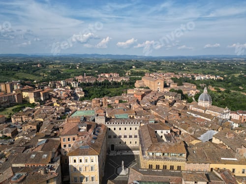 Preview: Scenic Perugia skyline from castle on sunny day in Italy