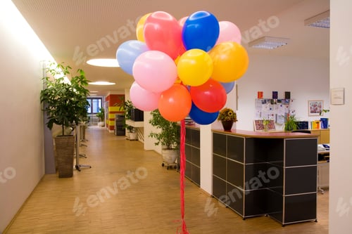 Preview: Balloons in office