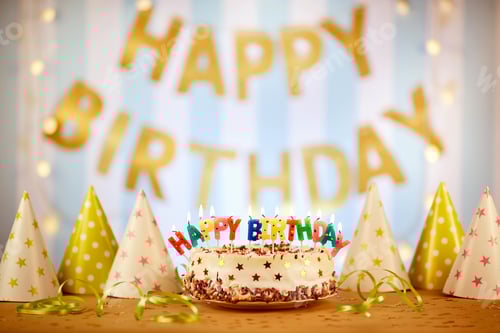 Visualização: Velas de aniversário de bolo com letras em estilo vintage