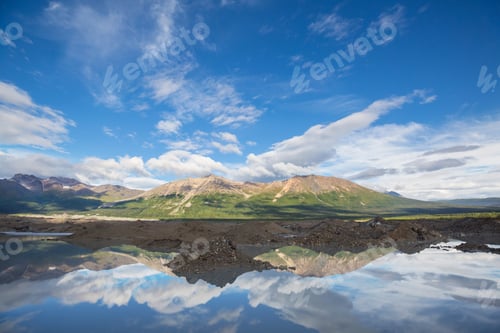 Preview: Lake in Alaska