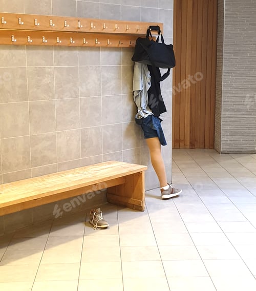 Preview: Shot of Prosthetic leg in the gym locker