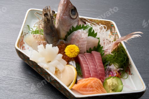 Preview: Japanese cuisine, seafood sashimi platter