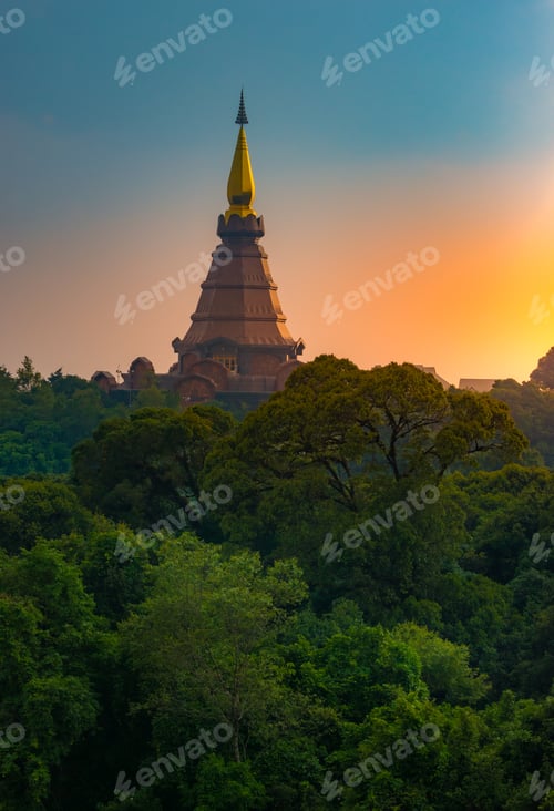 Preview: Phra Maha Dhatu Nabha Metaneedol and Nabhapol Bhumisiri The Twin