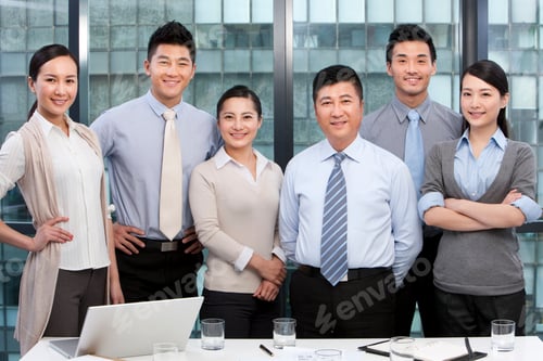 Preview: Portrait of business team
