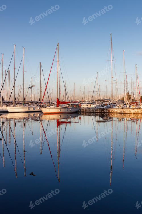Preview: Yacht marina