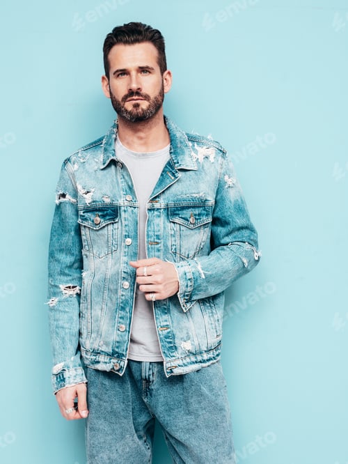 Preview: Handsome stylish man posing in studio