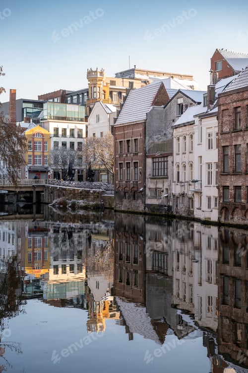 Preview: The outdoors in Ghent during the winter.