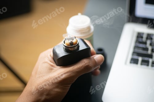 Preview: Vaping Smoking
