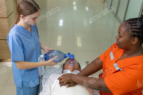 Preview: Medical emergency with patient receiving oxygen