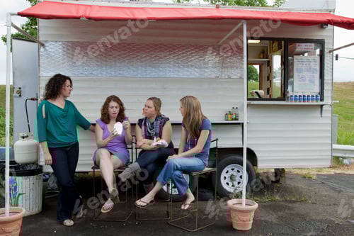 Preview: 30 year old Girlfriends get together