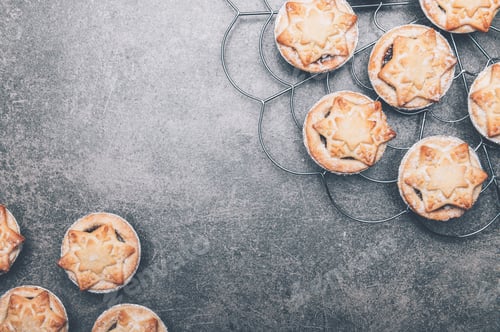 Preview: Mince pies, traditional christmas food