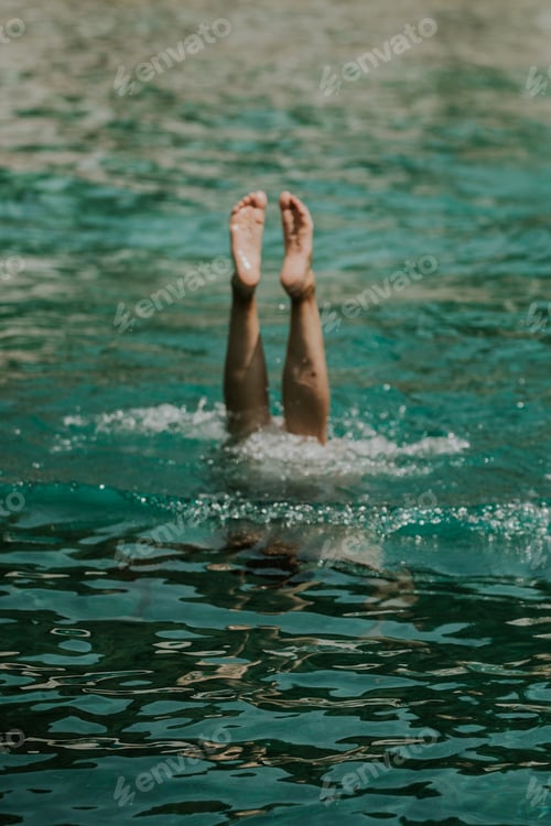 Preview: Girl swimming in the sea