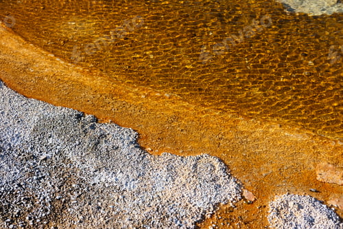 Preview: Hot thermal spring in Yellowstone