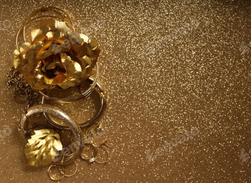 Preview: Gold Jewelry